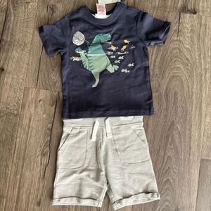 Tommy Bahama kids set size 12 months